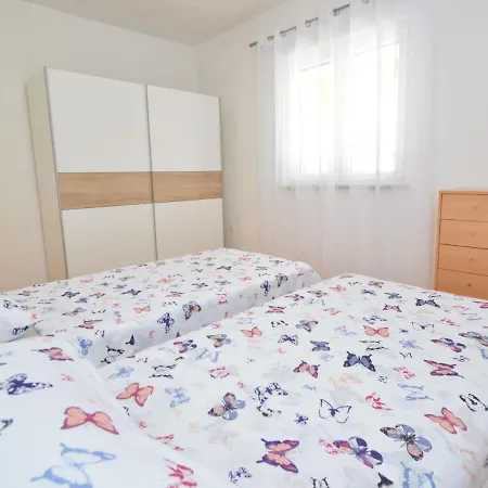 Katenas By Interhome * シベニク