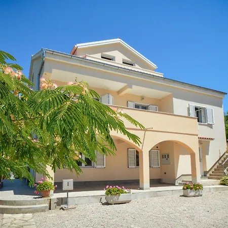 Katenas By Interhome