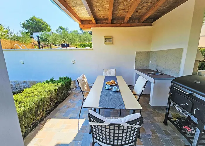 Katenas By Interhome Tatil Evi